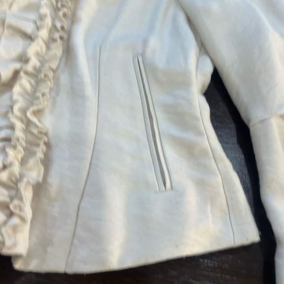 Wilfred Cream Ruffle Blazer - Picture 4 of 10